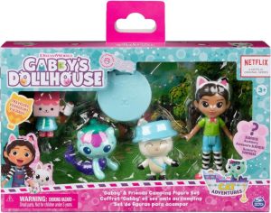 Speelfiguren & Sets | Gabby’S Poppenhuis – Kampvuur-Cadeauset Met Speelgoedfiguren Van Gabby, Pandy Poek, Babykitty En Meerminkat Speelfiguren & Sets Speelfiguren & Sets